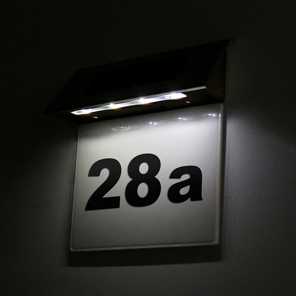 LED Solar Powered Wall Light L - Outdoor Power Number recensione e prezzo